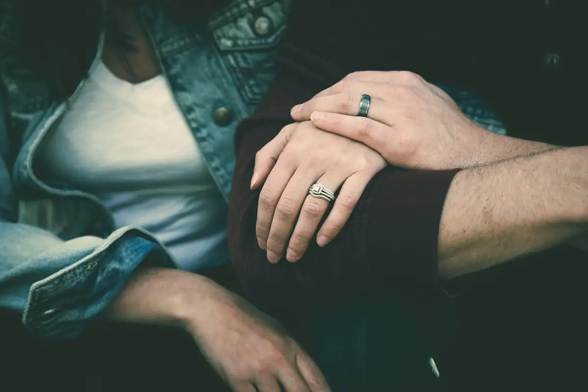 離婚を考えない既婚男性が抱える矛盾