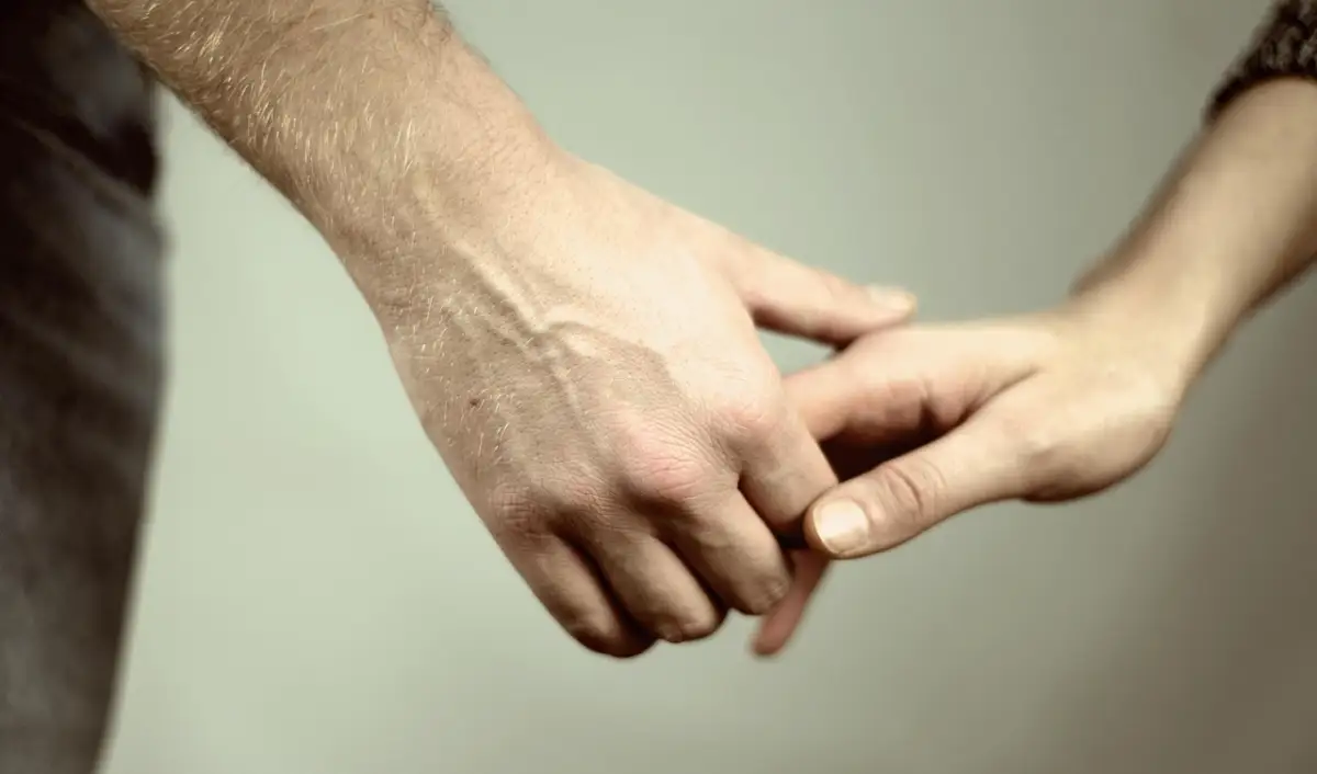 無言の時間から見える関係性のバランス